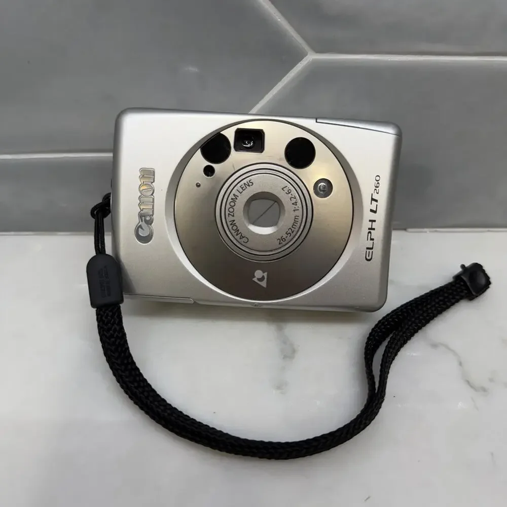 VTG Canon Elph LT 260 APS Camera Silver Digital 35mm Point & Shoot Untested